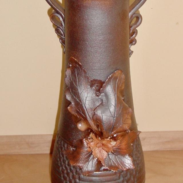 Tall Brown Vase ~Look Closeup